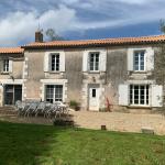 Chambre avec salle de bain prive sur thouars